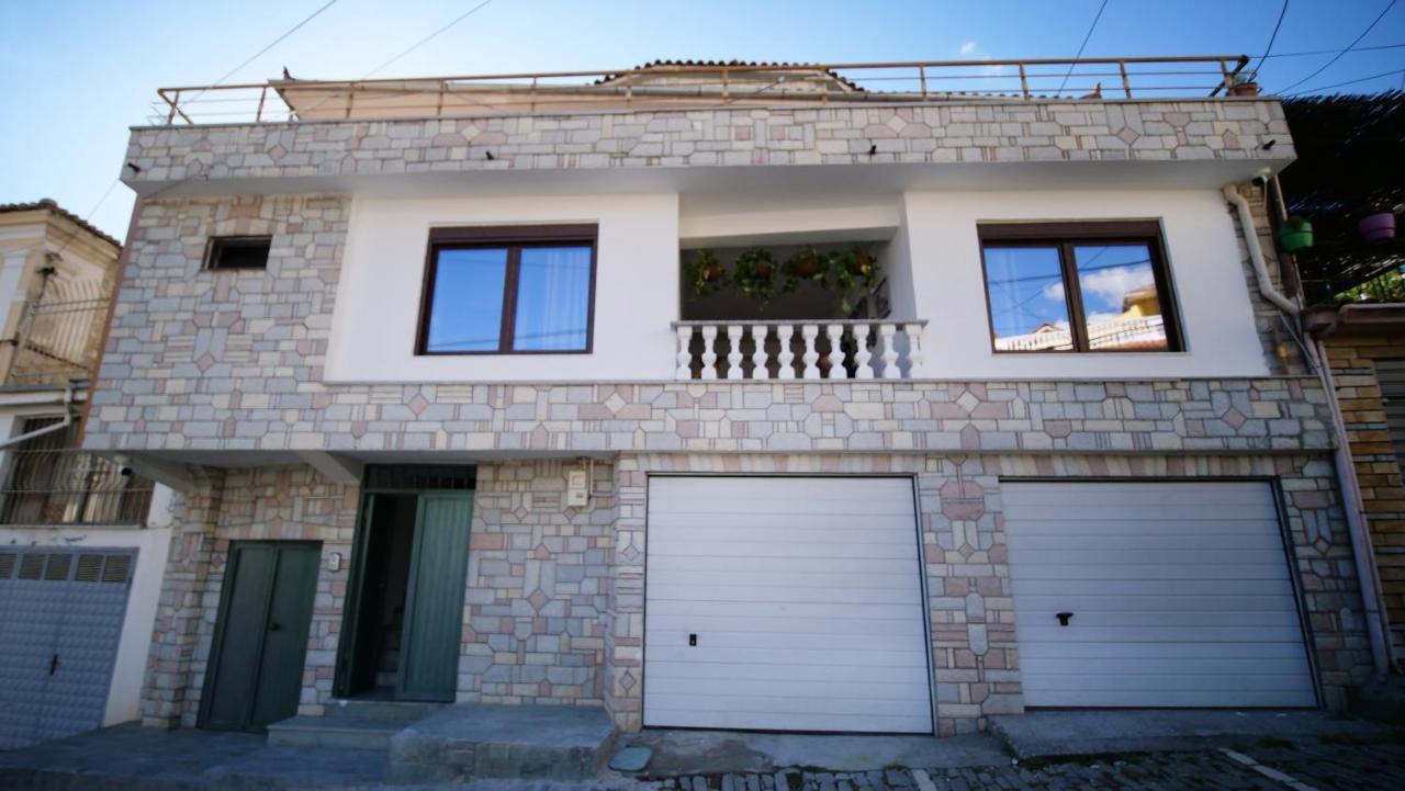 Vila Fatos Qama Berati Exterior foto